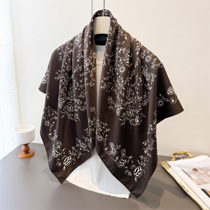 Vintage Fashion Hijab - وشاح مربع فاخر عتيق الطراز مقاس