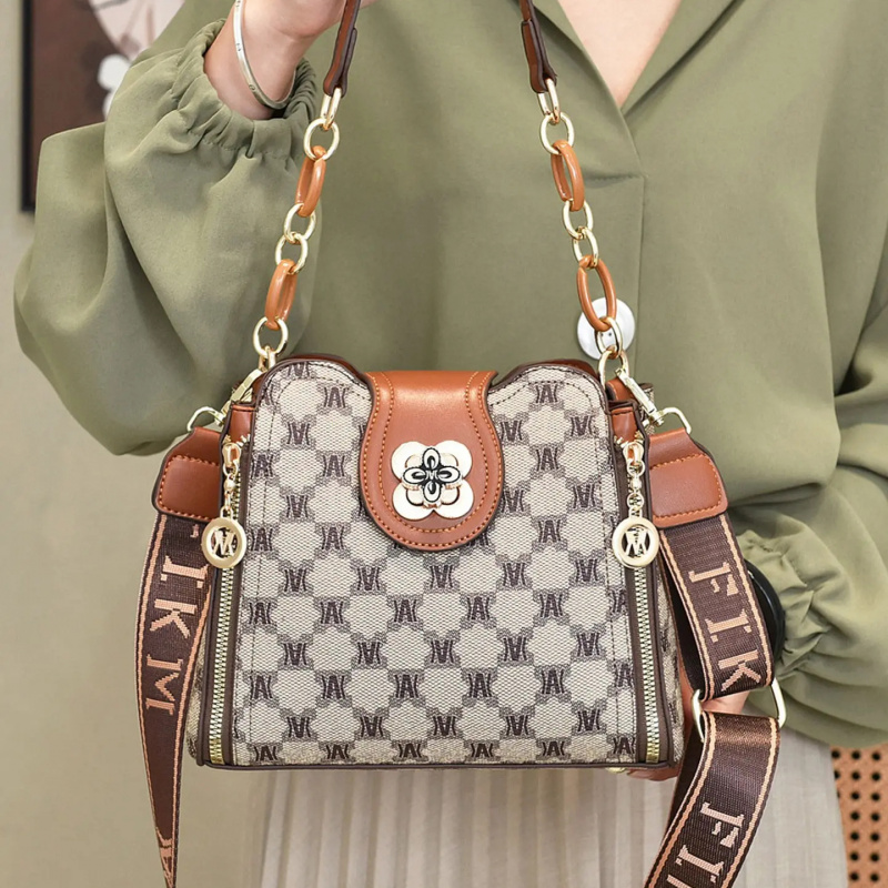 حقيبة كتف مطبوعة بتصميم عتيق،  - مراجعة Vintage Women Fashion وسعره