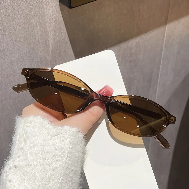 نظارات شمسية جديدة بتصميم عين  - مراجعة Vintage Fashion Brands وسعره